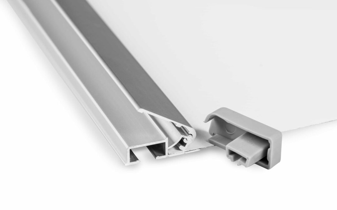 Profesjonalny roll-up na targi: jak wyróżnić się w tłumie?