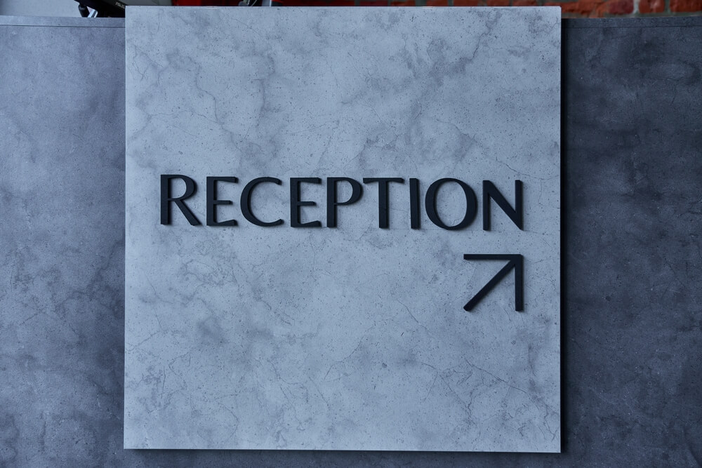 tablice informacyjne w firmie